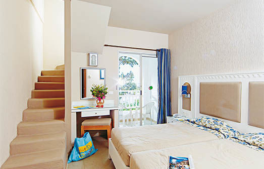 Calimera Yati 4*